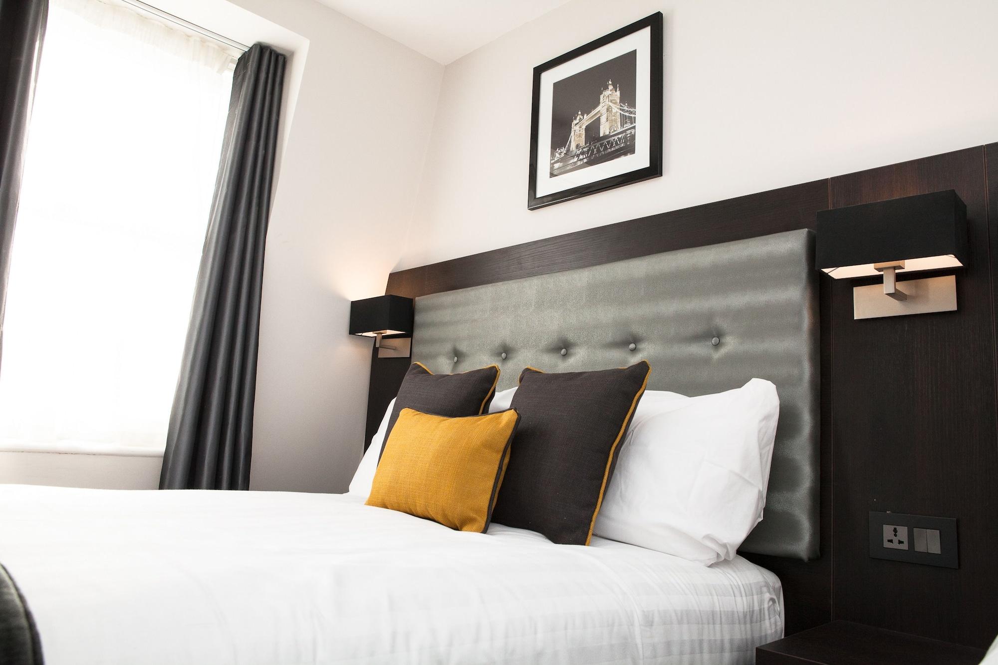 The Tudor Inn Hotel Лондон Екстер'єр фото