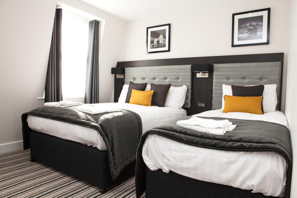 The Tudor Inn Hotel Лондон Екстер'єр фото