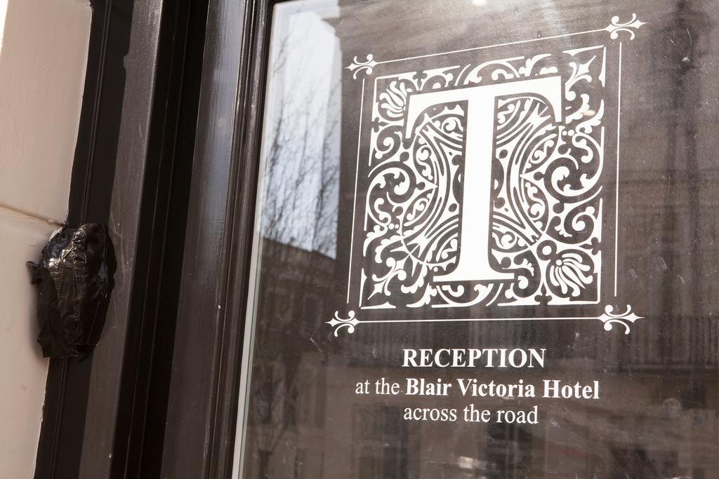 The Tudor Inn Hotel Лондон Екстер'єр фото